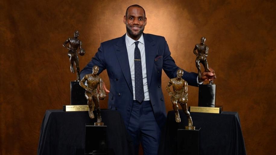 LeBron James dẫn đầu cuộc đua MVP NBA 2021
