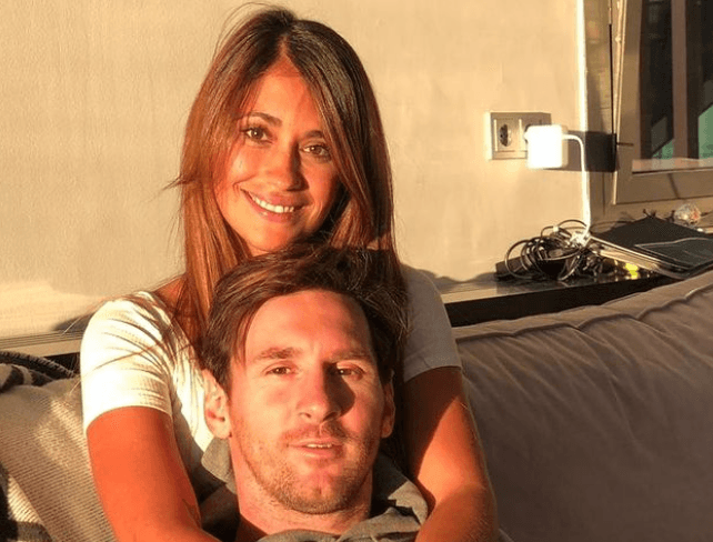 Messi tổ chức Lễ tình nhân lãng mạn cho vợ yêu
