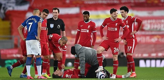 Liverpool khốn đốn khi phải dùng 19 cặp trung vệ ở mùa này