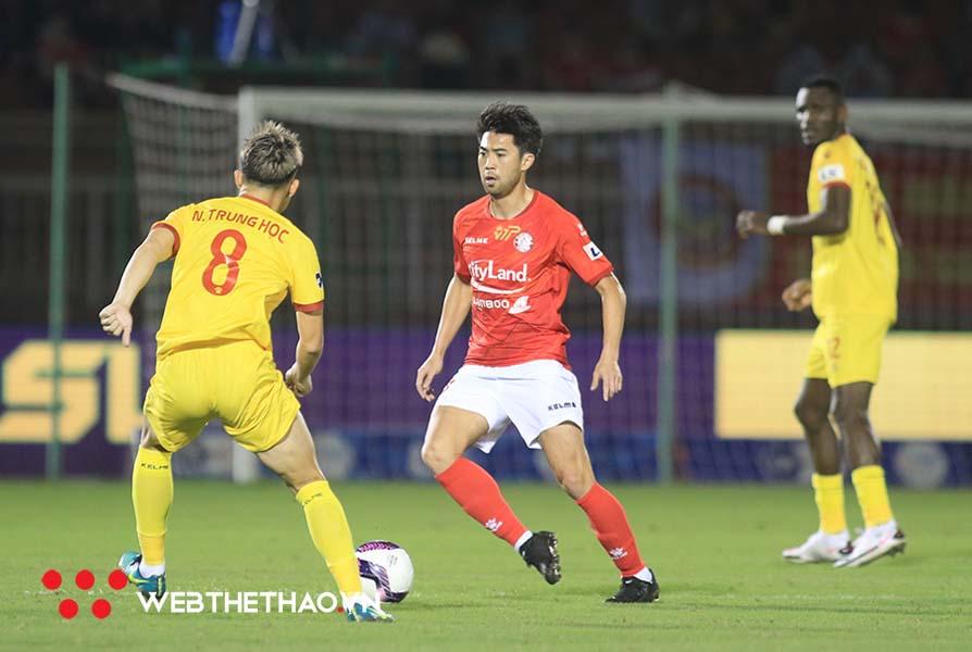 V.League 2021 tăng giá, vẫn kém xa Thai.League