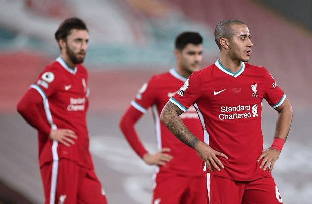 Liverpool bảo vệ chức vô địch tệ hơn MU và Chelsea