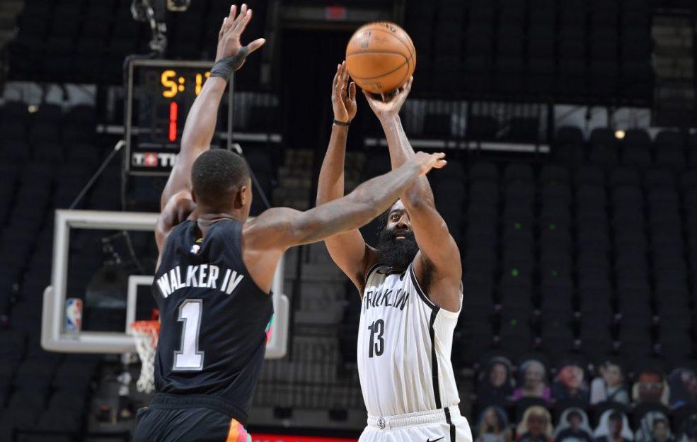James Harden nói gì về màn trình diễn rực sáng và chuyến trở về Houston Rockets?