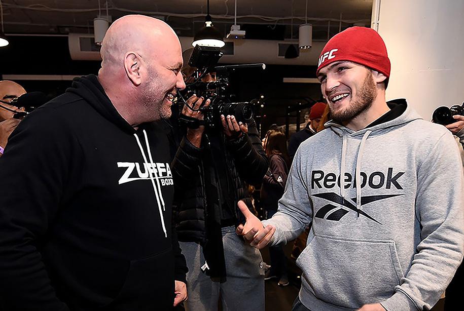Dana White thú nhận với Mike Tyson: "Tôi chưa níu kéo ai như Khabib"