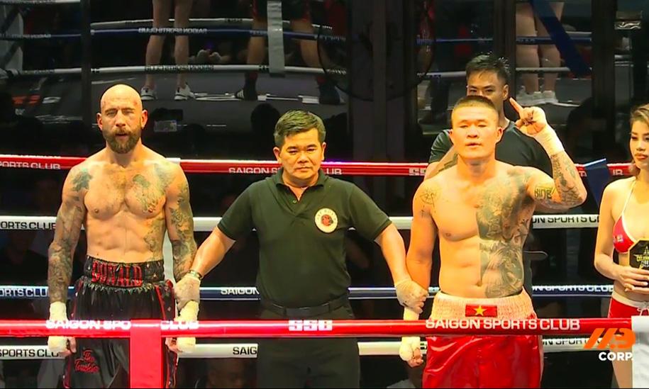 Trương Đình Hoàng thắng nghẹt thở Mathew Cook Donald tại Celebrity Fights: Chef Edition