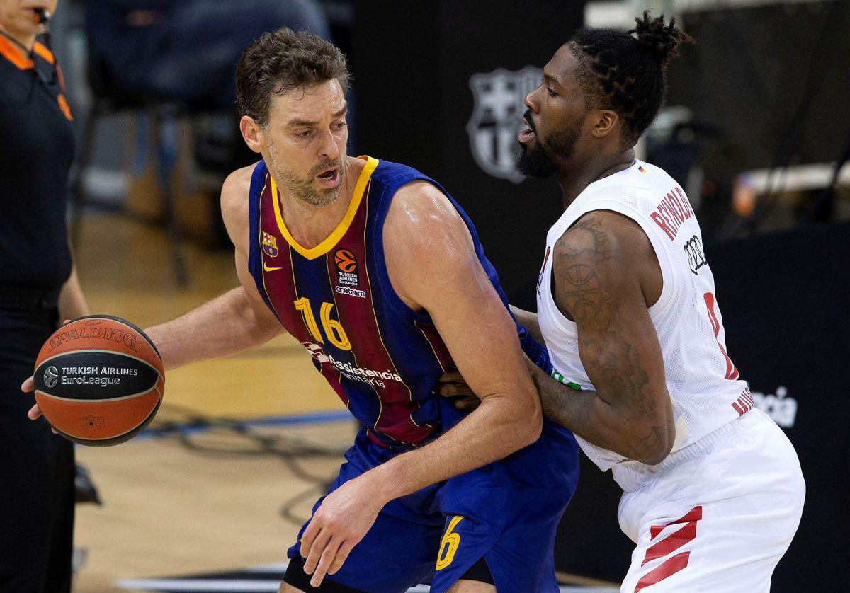 Tròn 20 năm, Pau Gasol tái xuất đầy cảm xúc trong màu áo Barcelona
