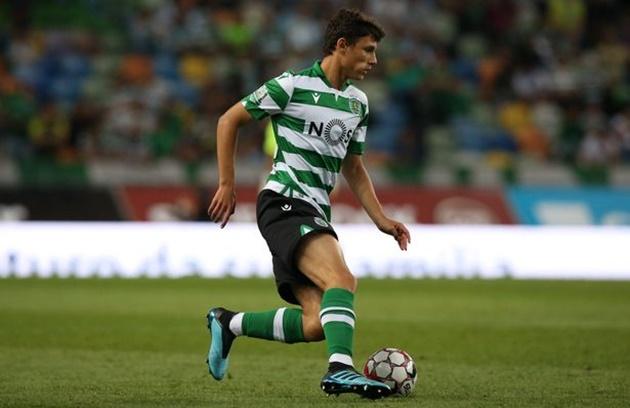 Tin chuyển nhượng MU mới nhất hôm nay 25/4: MU mua “đàn em” của CR7 và Fernandes