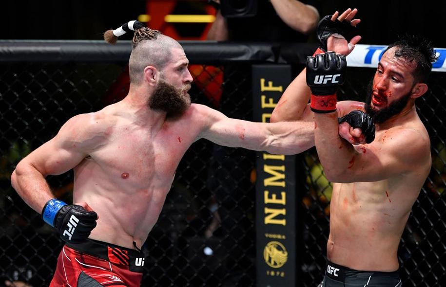 Jiri Prochazka thừa nhận "suýt bị knockout" trong trận đấu Reyes: Tôi cần thêm thời gian