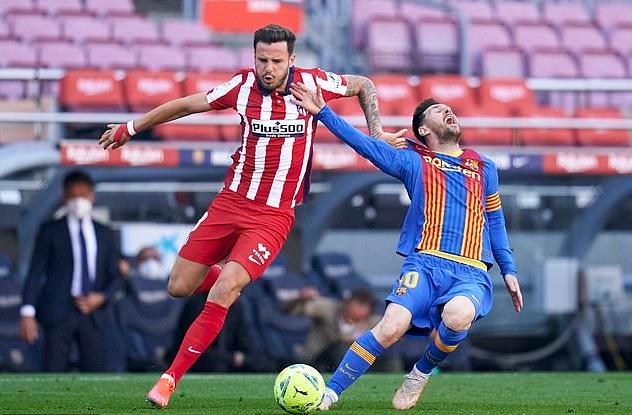 Messi bị phạm lỗi nhiều nhất sau 17 năm khoác áo Barca