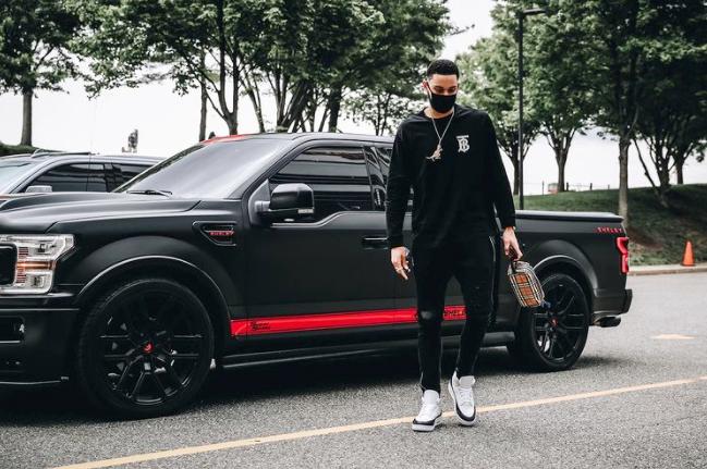 Ben Simmons diện “siêu bán tải” đi tập: Thành viên mới của bộ sưu tập xe nhỏ nhưng chất