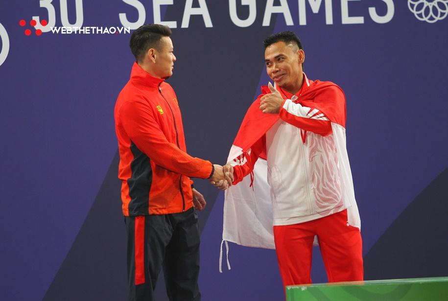 Vì sao cử tạ Indonesia cho Việt Nam “ngửi khói” ở Olympic?