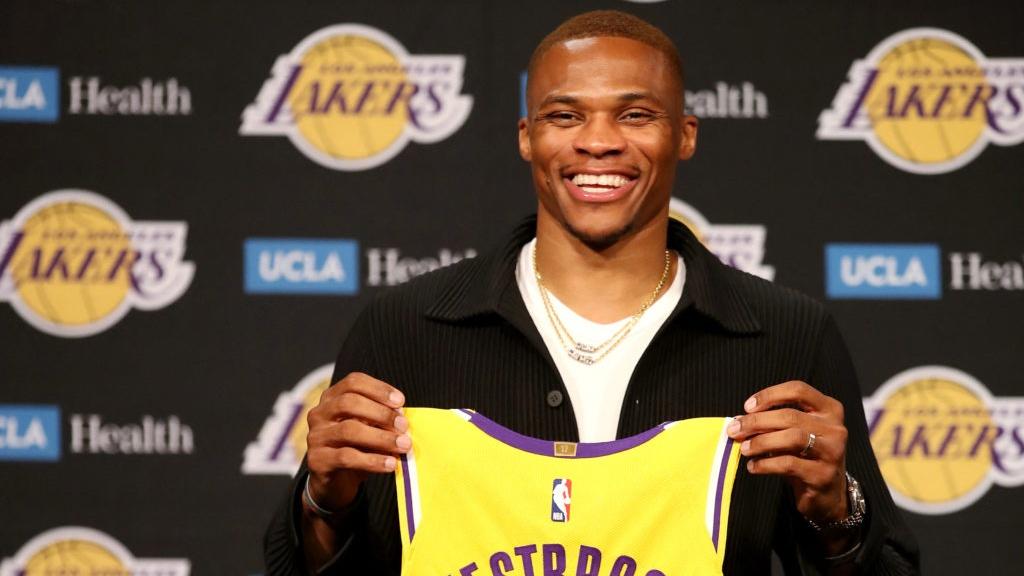 Russell Westbrook ra mắt LA Lakers: "Tôi vốn luôn muốn về nhà"