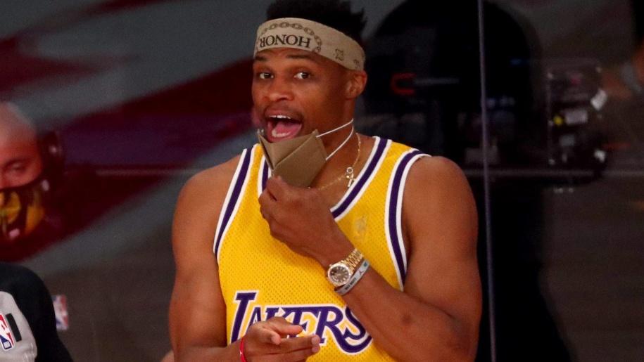 LA Lakers bị gọi là "viện dưỡng lão", Russell Westbrook đáp trả siêu ngầu