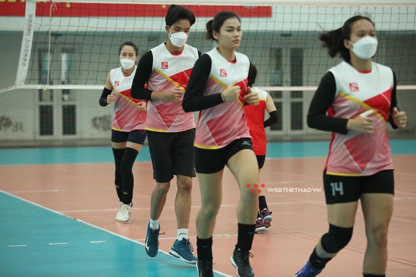 Đội tuyển bóng chuyền nữ tập huấn tại 2 địa điểm trước thềm SEA Games 31