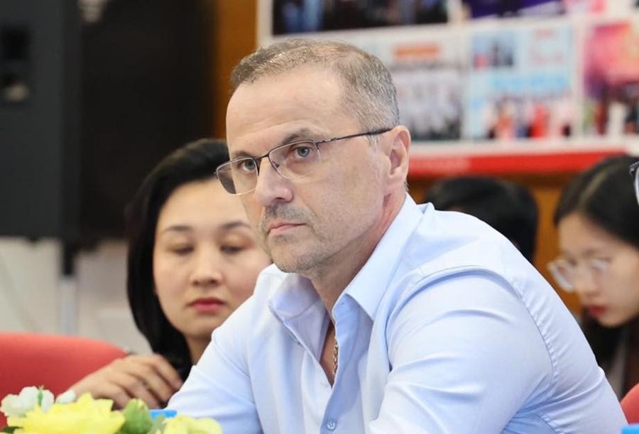 Tân HLV Hà Nội gặp khó ở Siêu cúp QG 2022 vì… AFF Cup