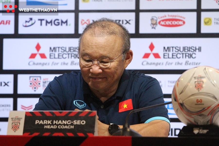 HLV Park Hang Seo tự oán trách khi thua Thái Lan, đau lòng chia tay tuyển Việt Nam