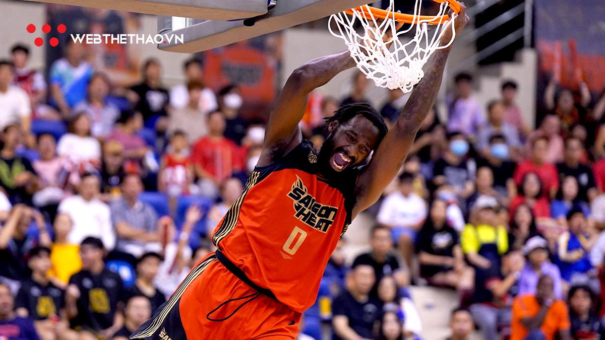 Được tiếp lửa bởi CĐV nhà, Saigon Heat hạ gục Macau Black Bears tại NTĐ Nguyễn Du