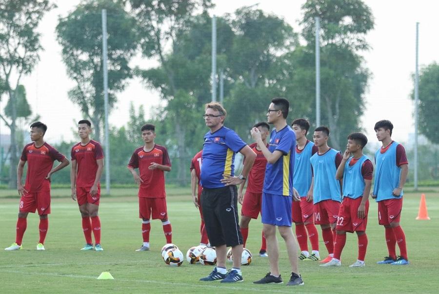 HLV Troussier gọi 41 cầu thủ U23 Việt Nam dự SEA Games 32: Quân CAHN đông nhất, HAGL chỉ có 2