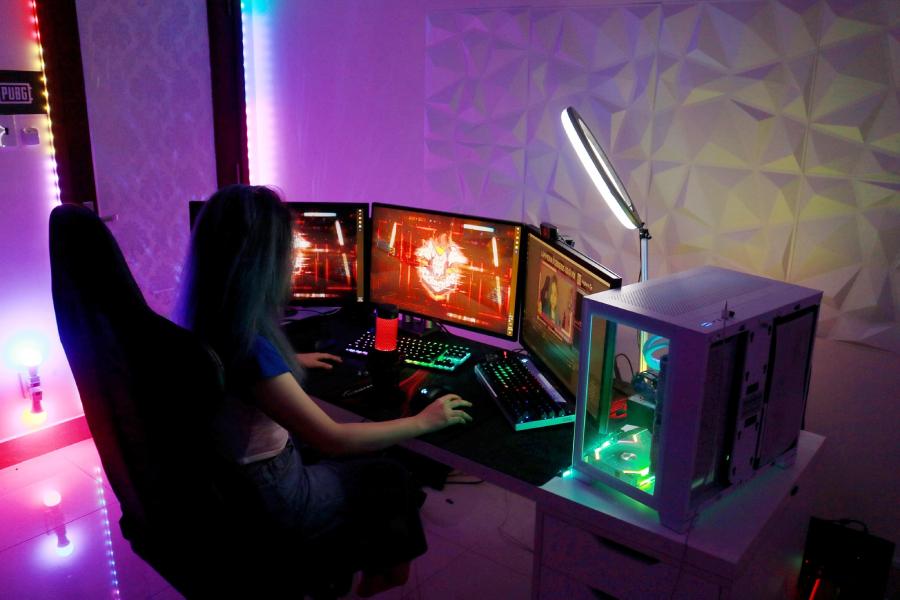 Drama LMHT: Media SBTC Esports và CES khẩu chiến trên mạng xã hội