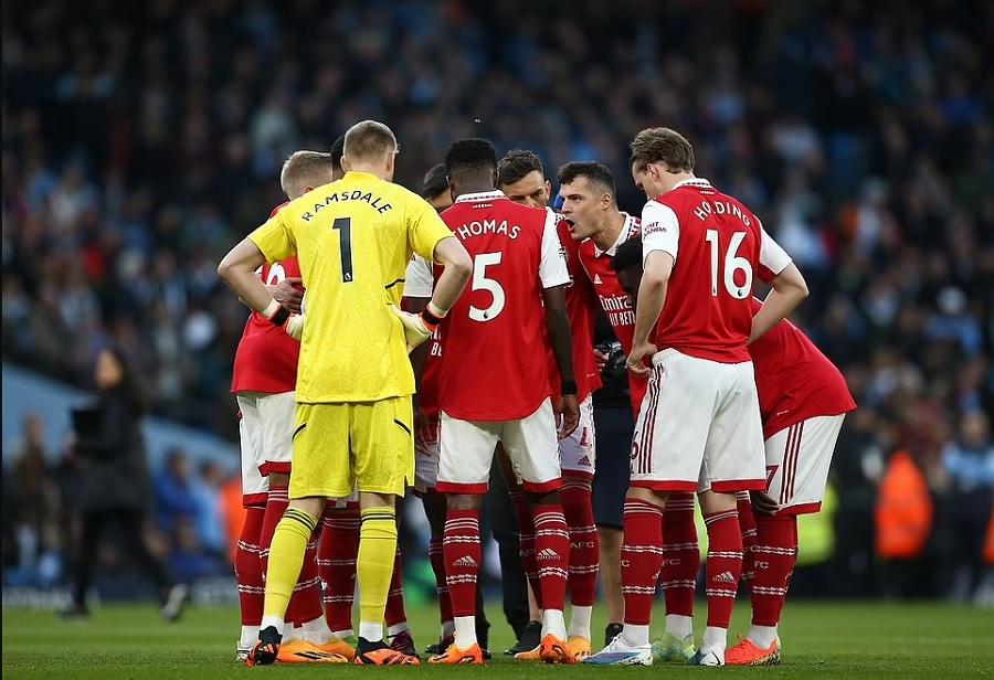 Hy vọng vô địch của Arsenal sụp đổ như thế nào?