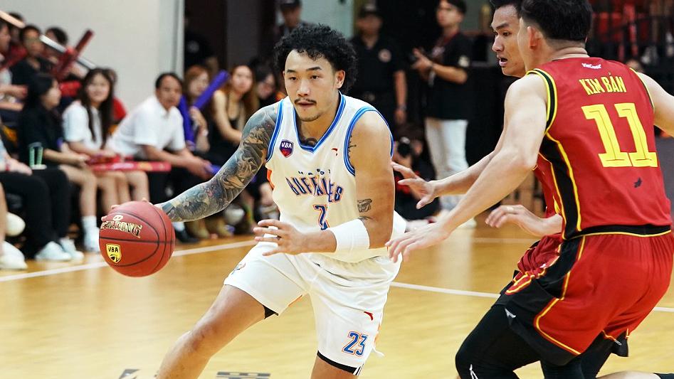 Về đích bằng cú run 13-0, Hanoi Buffaloes bẻ gãy mạch 6 trận bất bại của Saigon Heat