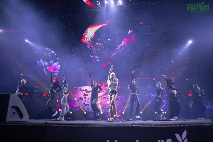 Trải nghiệm đón năm mới độc đáo với Herbalife Countdown Party 2025