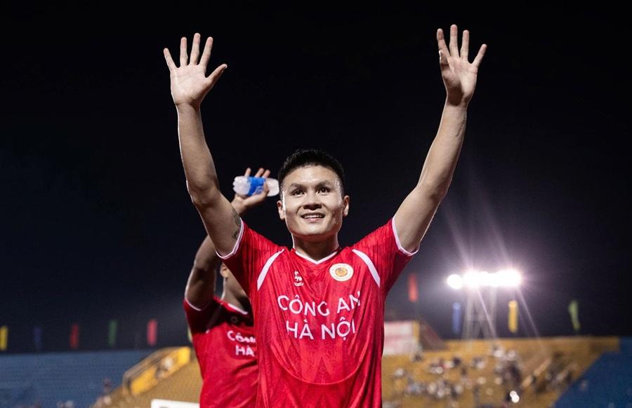 Quang Hải giành danh hiệu Cầu thủ xuất sắc nhất V.League 2025/26