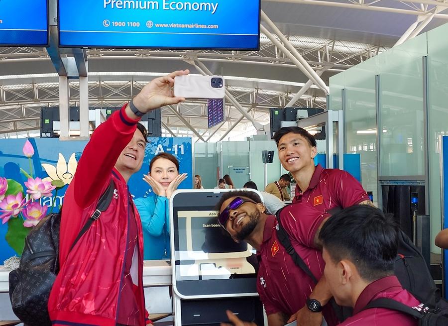 Tuyển Việt Nam sang Hàn Quốc tăng tốc chuẩn bị cho ASEAN Cup