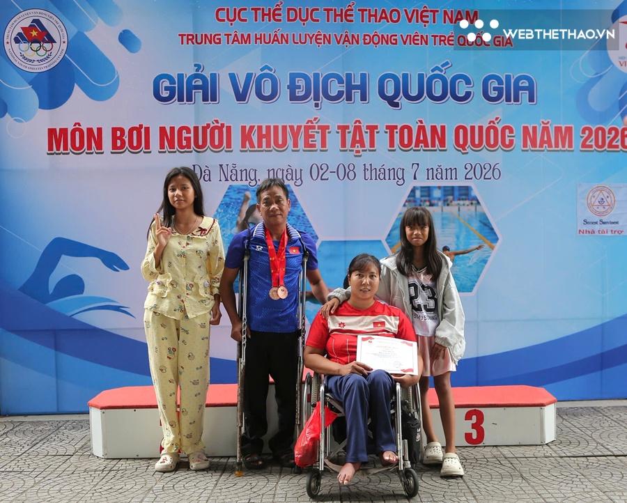 Kình ngư 42 tuổi Mỹ Thánh và câu chuyện từ nghịch cảnh đến bục vinh quang