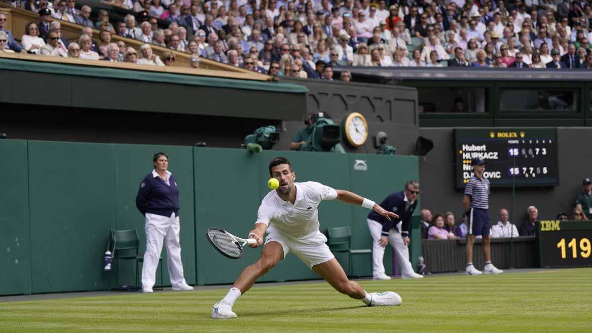 Novak Djokovic ám chỉ gì với con số 23 trên đôi giày tennis ở Wimbledon?