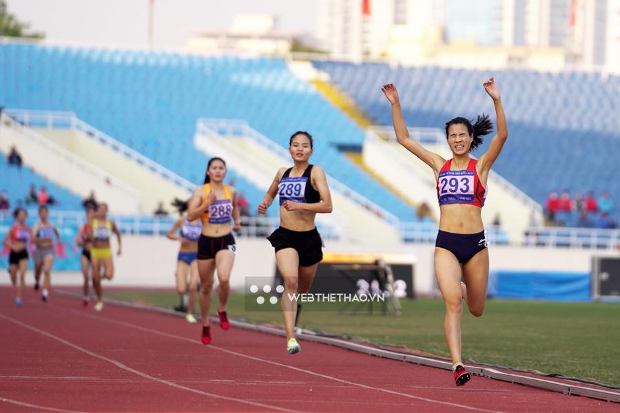 Á quân SEA Games 32 Bùi Thị Ngân giành HCV chạy 1500m nữ giải điền kinh Đài Loan mở rộng 2024