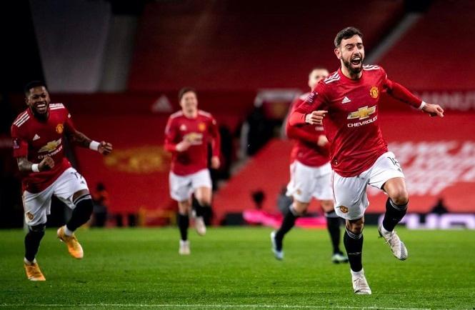 HLV MU tiết lộ thành quả cú đá phạt của Fernandes trước Liverpool