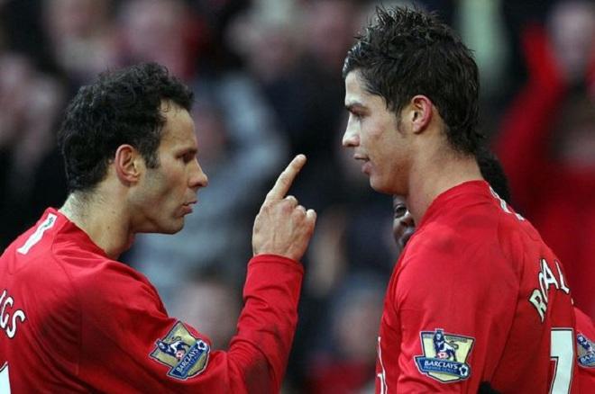 Huyền thoại MU từng “dằn mặt” Ronaldo vì lon nước ngọt