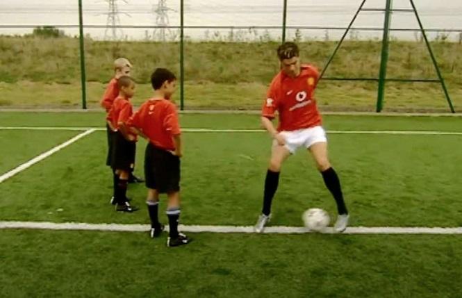 Ronaldo từng huấn luyện Lingard ở MU như thế nào?
