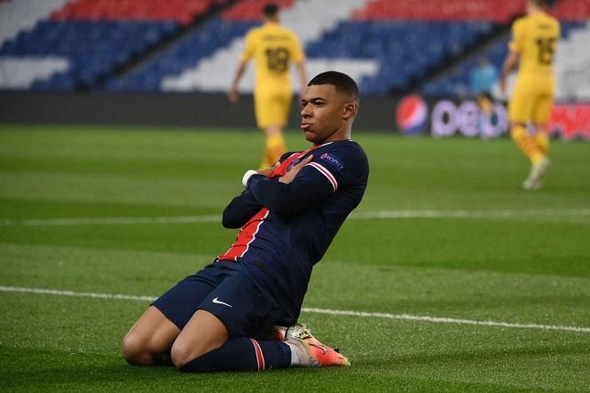 Mbappe vượt qua Messi lập kỷ lục mới ở Champions League