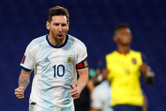 Messi tranh đấu với Pele vì một kỷ lục vĩ đại khác