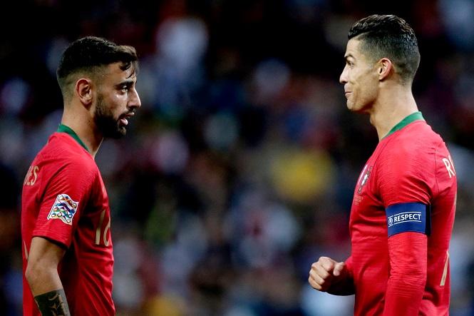 Ronaldo chơi ở đâu trên hàng công trong đội hình MU?