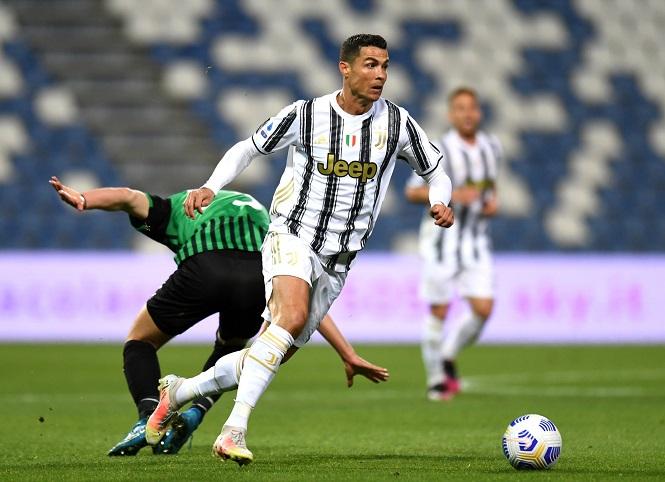 “Công thức” Messi mở ra con đường mới cho Ronaldo