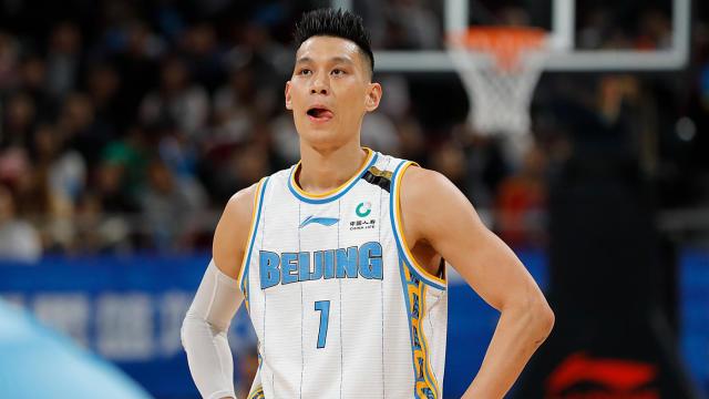 Jeremy Lin ký hợp đồng với đội G-League Warriors, mở đường trở lại NBA