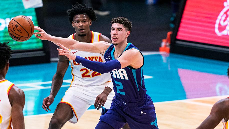 Mới đến trận thứ 10 tại NBA, LaMelo Ball đã làm nên lịch sử giải đấu