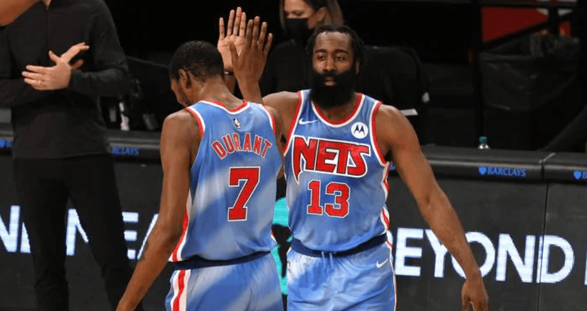 Cùng Kevin Durant liên tục Clutch, James Harden có triple-double ngay ngày ra mắt Nets