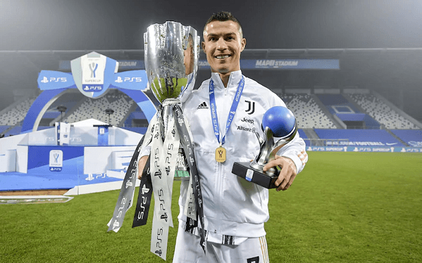 Ronaldo dẫn đầu đội hình tiêu biểu Serie A lượt đi mùa này