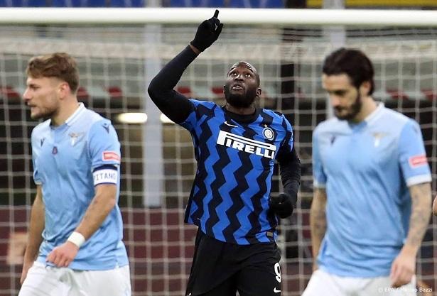 Lukaku cân bằng thành tích ghi bàn của Ronaldo ở tuổi 27