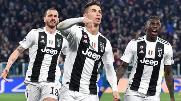 Ronaldo là vua ghi bàn vòng loại trực tiếp Champions League