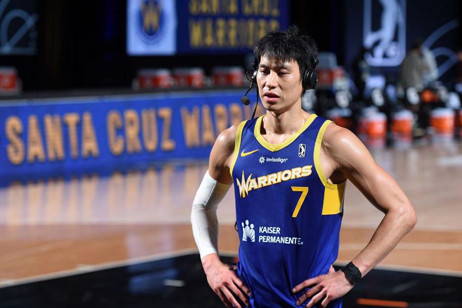 Đau lòng câu chuyện phân biệt chủng tộc: Jeremy Lin bị gọi là virus corona