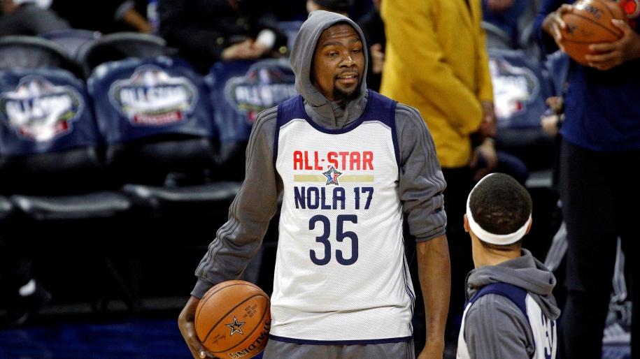 Bất chấp chấn thương, Kevin Durant vẫn giữ suất đội trưởng NBA All-Star