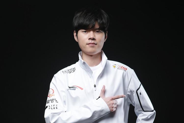 LMHT: Deft lập kỷ lục với Tướng tủ Jinx