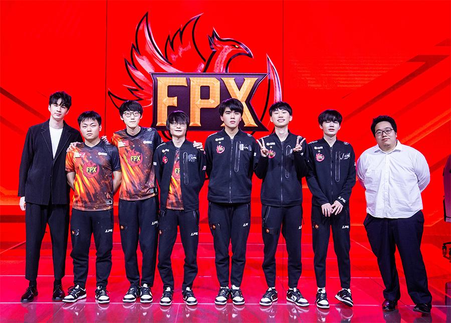 Kết quả Playoffs LPL Mùa Xuân 2021 hôm nay 7/4: RNG thất bại toàn diện trước FPX