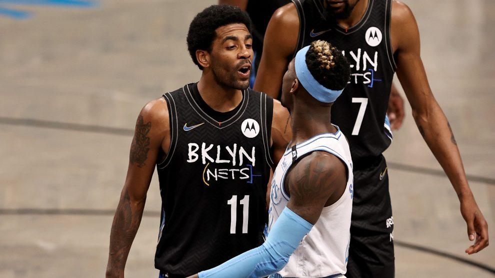 Kyrie Irving bị đuổi khỏi sân, Lakers hạ gục Brooklyn Nets