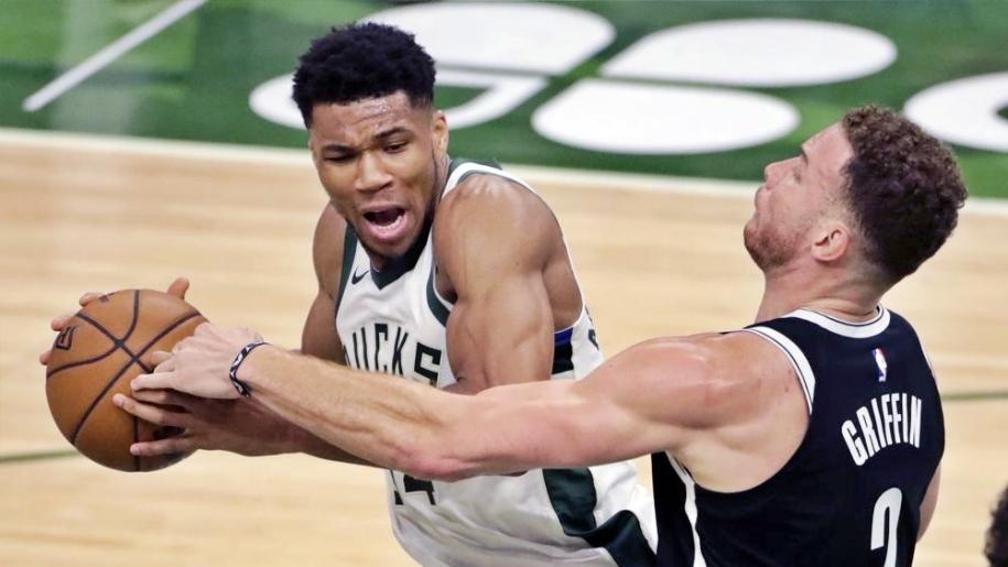Kéo dài mạch thua của Brooklyn Nets, Milwaukee Bucks chốt vé dự Playoffs