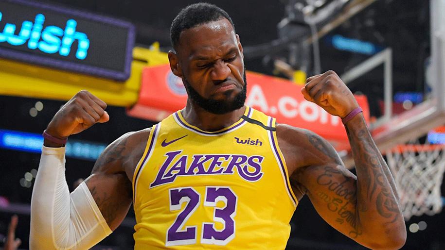 Có Davis hay không, LeBron James đã sẵn sàng gồng gánh: "Vai anh to là có lý do cả rồi"